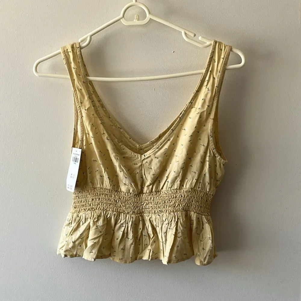 Hollister stylish yellow